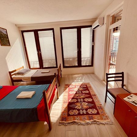 Rooms - Near Bus Station Peje Extérieur photo